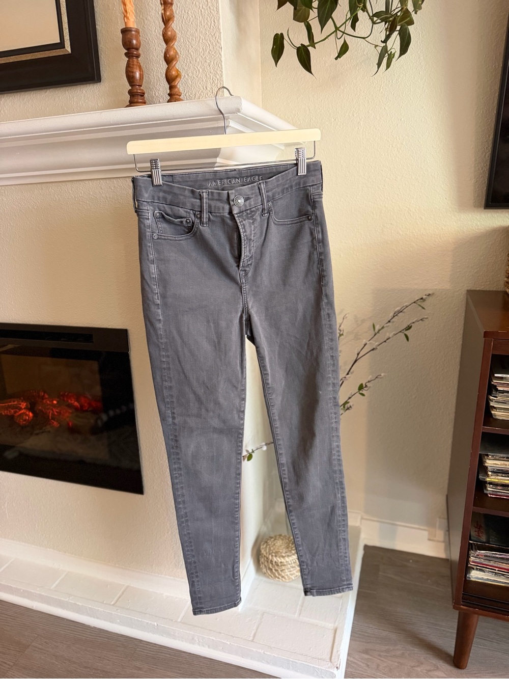 NWOT American Eagle Outfitters Charcoal Skinny Jeans